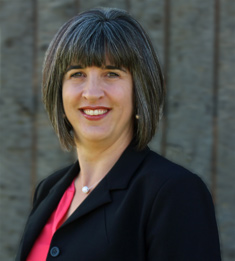 Julie Panneton, Adjointe administrative